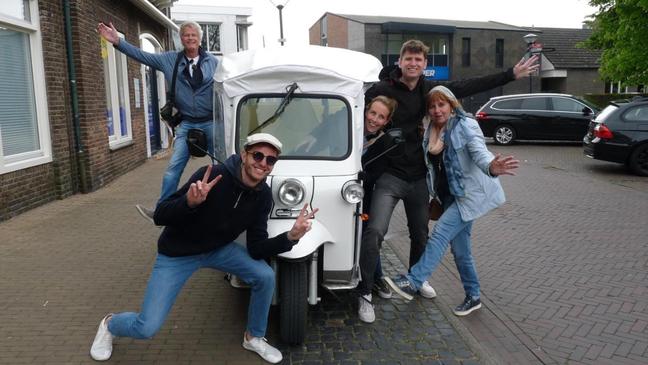 Stijlvol Ingerichte Bungalow In Baarland Exteriör bild